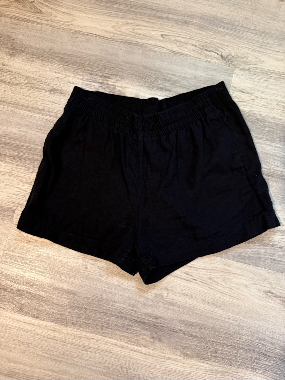 Old Navy Black High-Waist Elastic-Waist Shorts